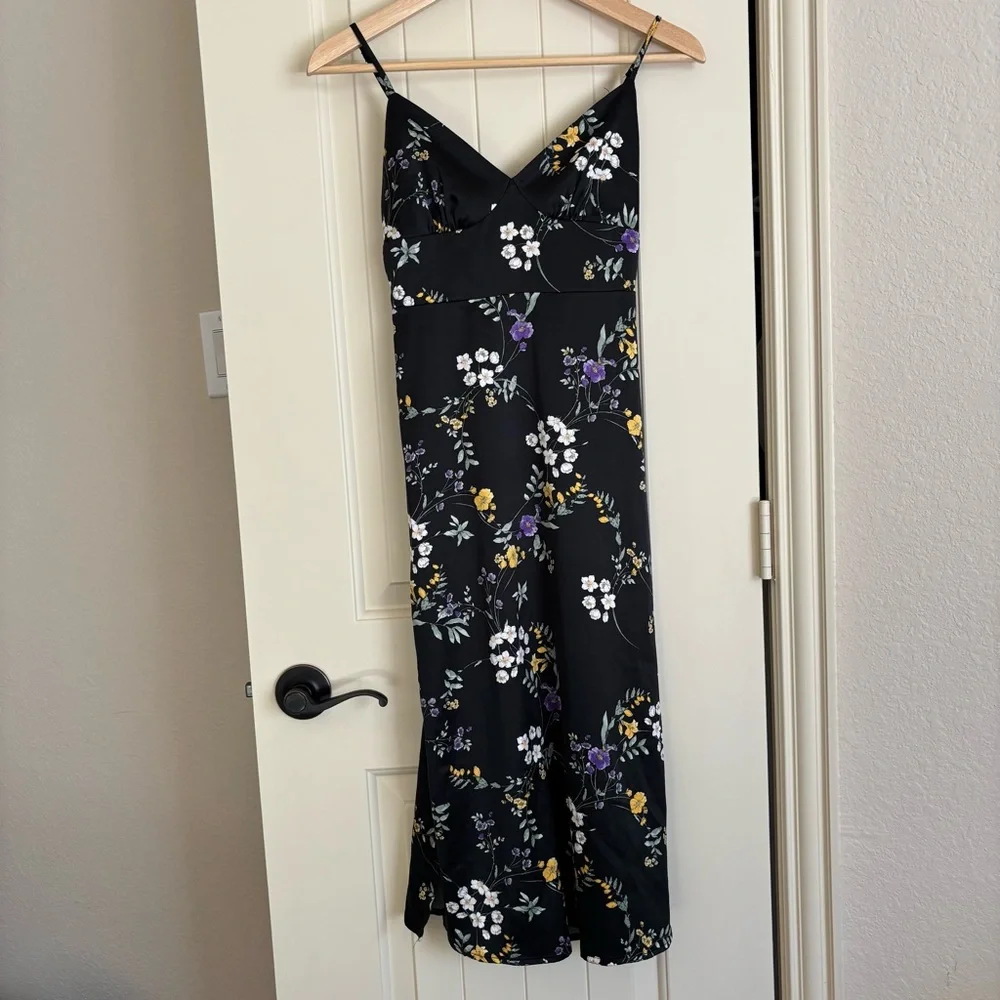 Floral Black Dress - Picture 2 of 5